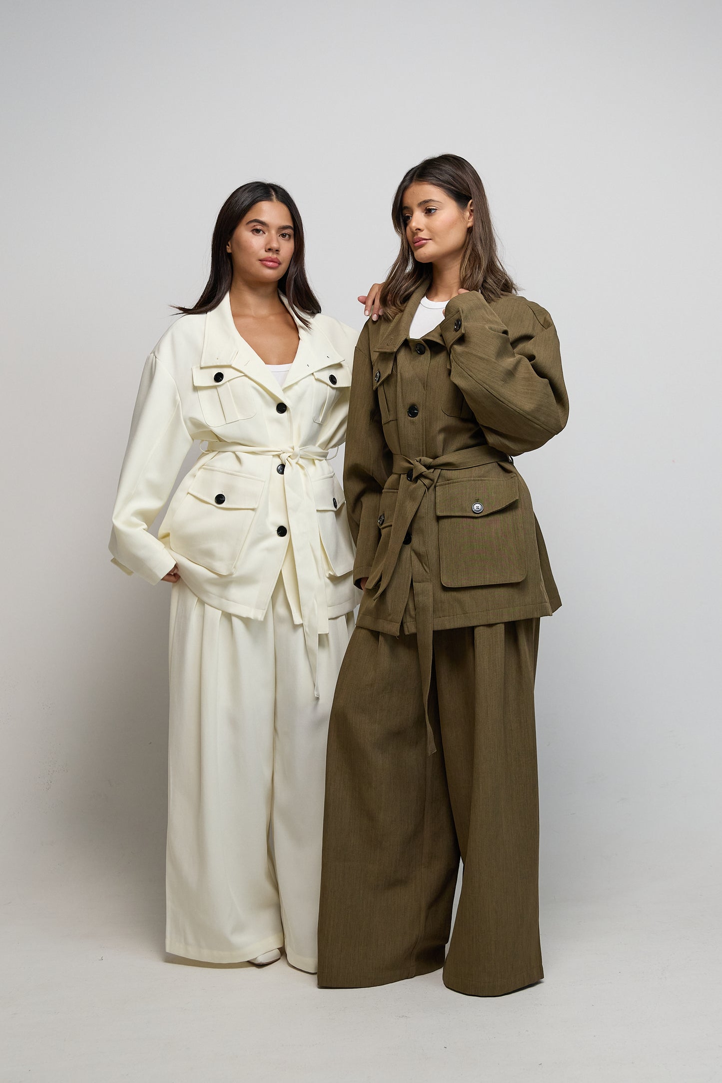 White Cargo Set